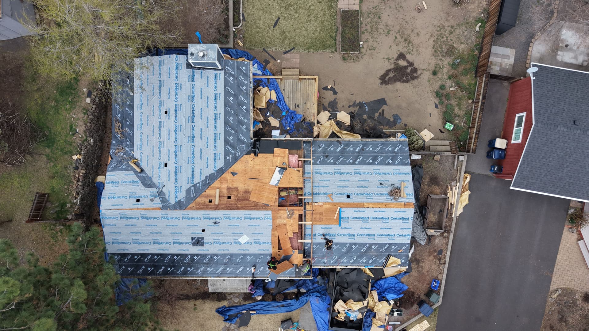 Gallery photos for Exceptional Roof Replacement with CertainTeed Landmark Shingles: Image #1