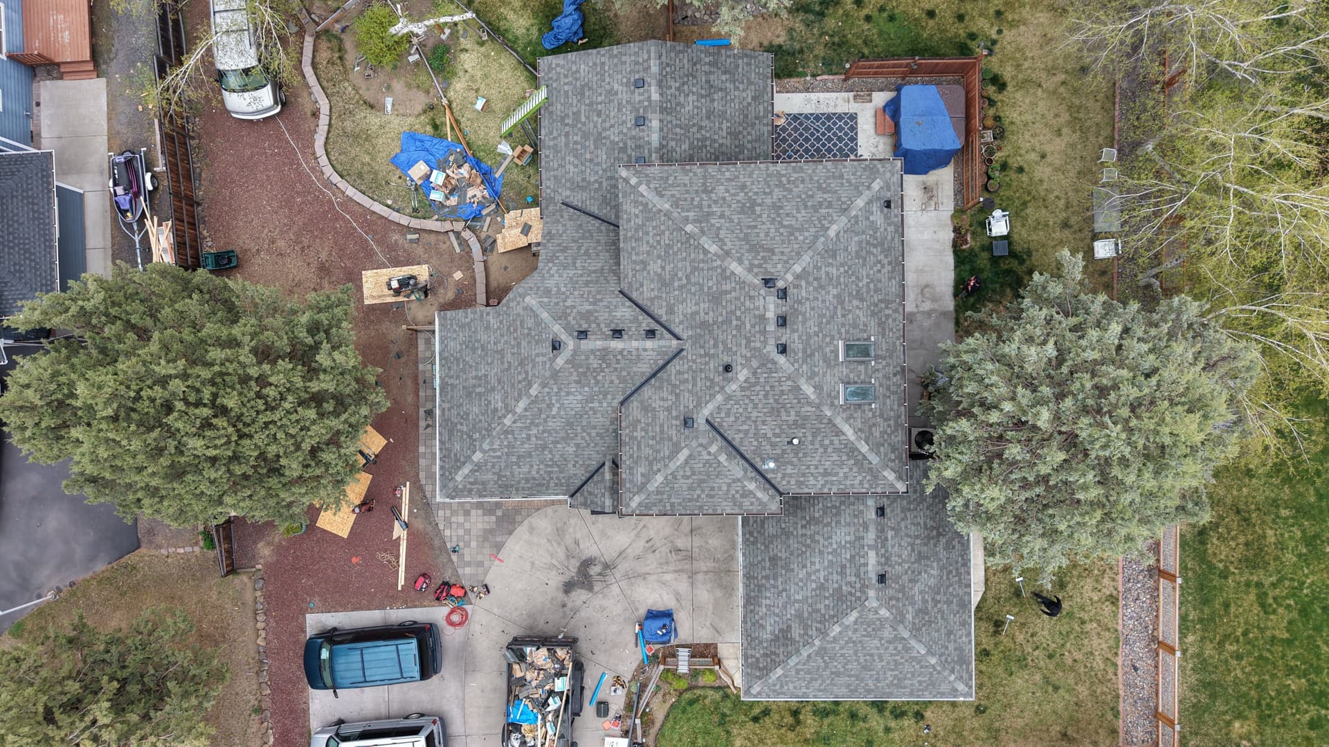 Gallery photos for Full Home Re-Roof Completed in a Single Day with CertainTeed Landmark ClimateFlex: Image #7
