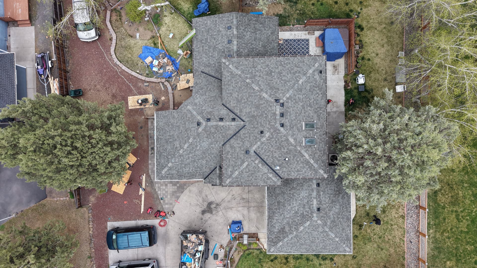 Full Home Re-Roof Completed in a Single Day with CertainTeed Landmark ClimateFlex image