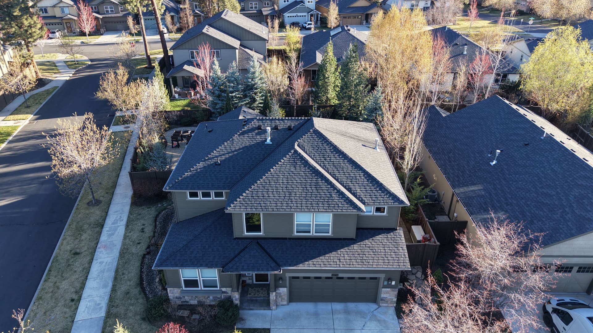 Gallery photos for Two Homes Get Brand New Roofs in One Day: Image #4