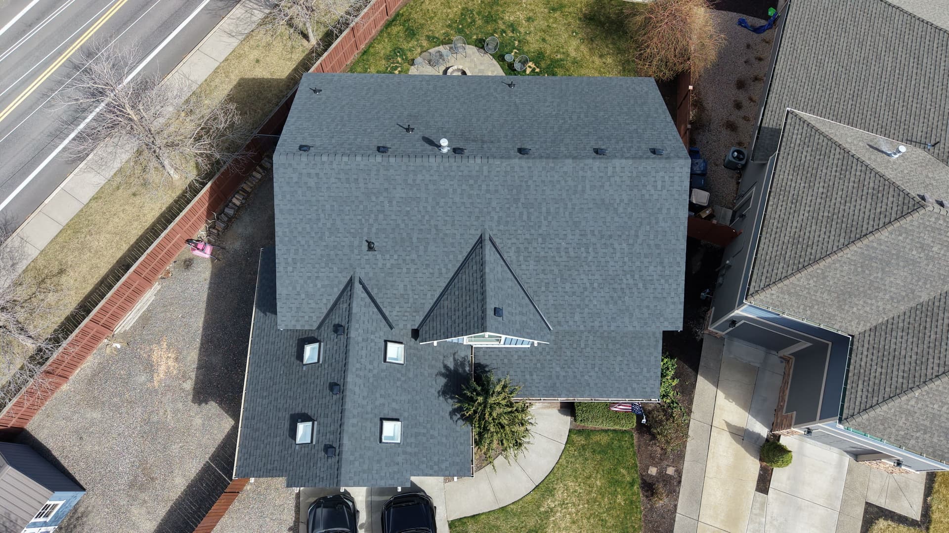 Gallery photos for Finishing Strong with Durable CertainTeed Landmark ClimateFlex Roofs: Image #2