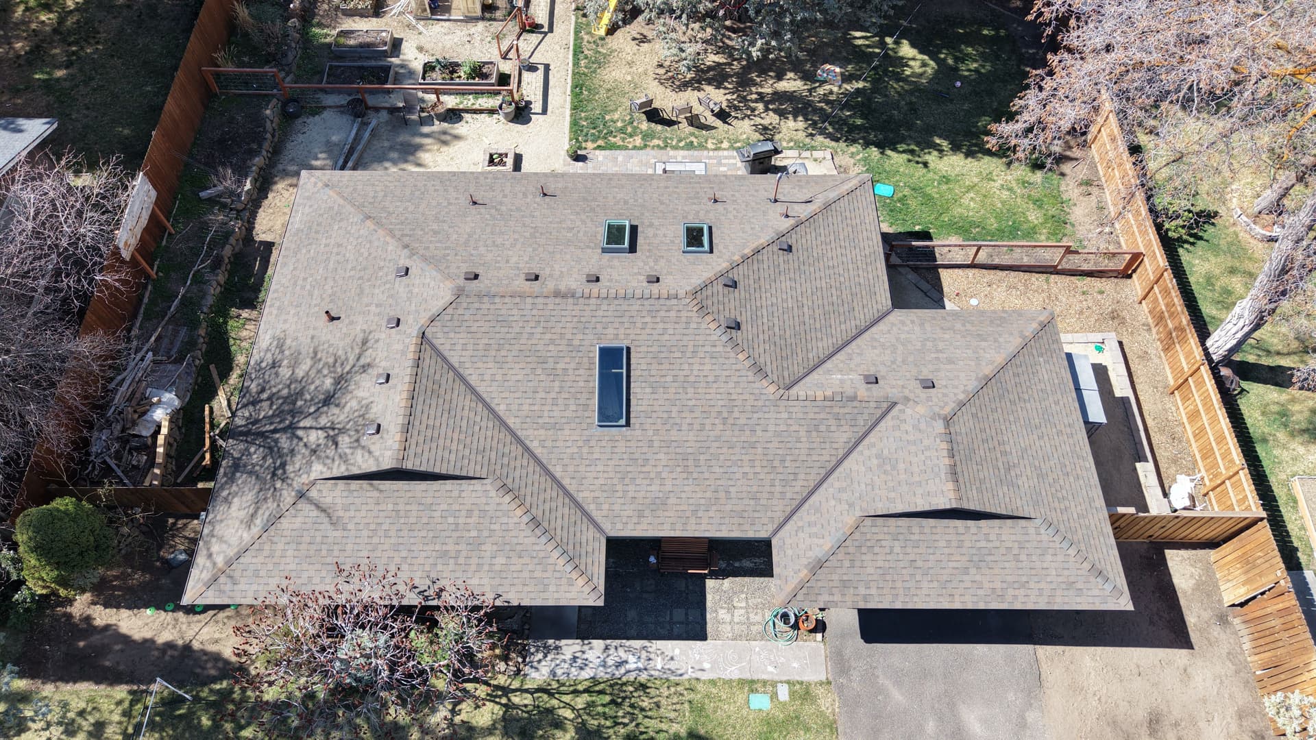 Gallery photos for Finishing Strong with Durable CertainTeed Landmark ClimateFlex Roofs: Image #4