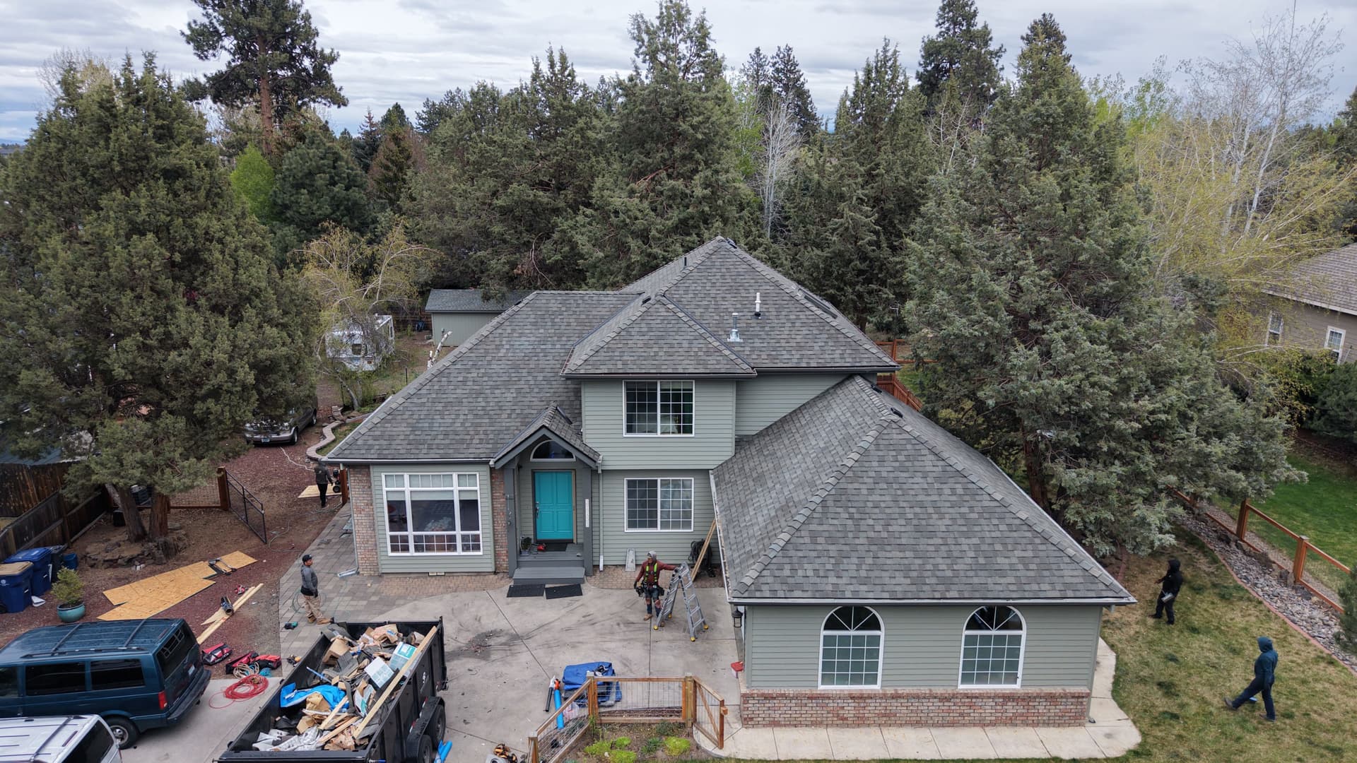 Gallery photos for Full Home Re-Roof Completed in a Single Day with CertainTeed Landmark ClimateFlex: Image #1