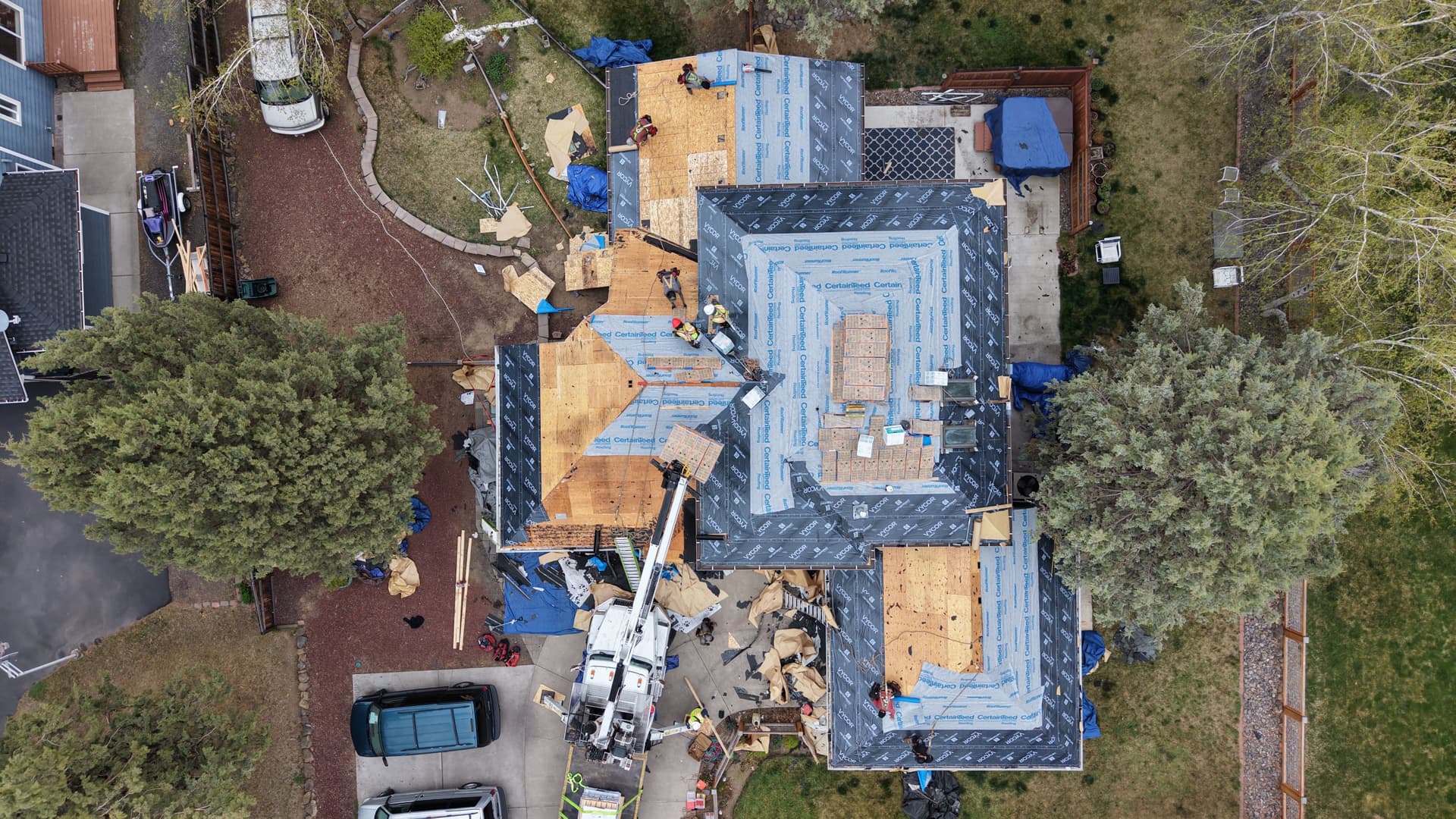 Gallery photos for Full Home Re-Roof Completed in a Single Day with CertainTeed Landmark ClimateFlex: Image #5